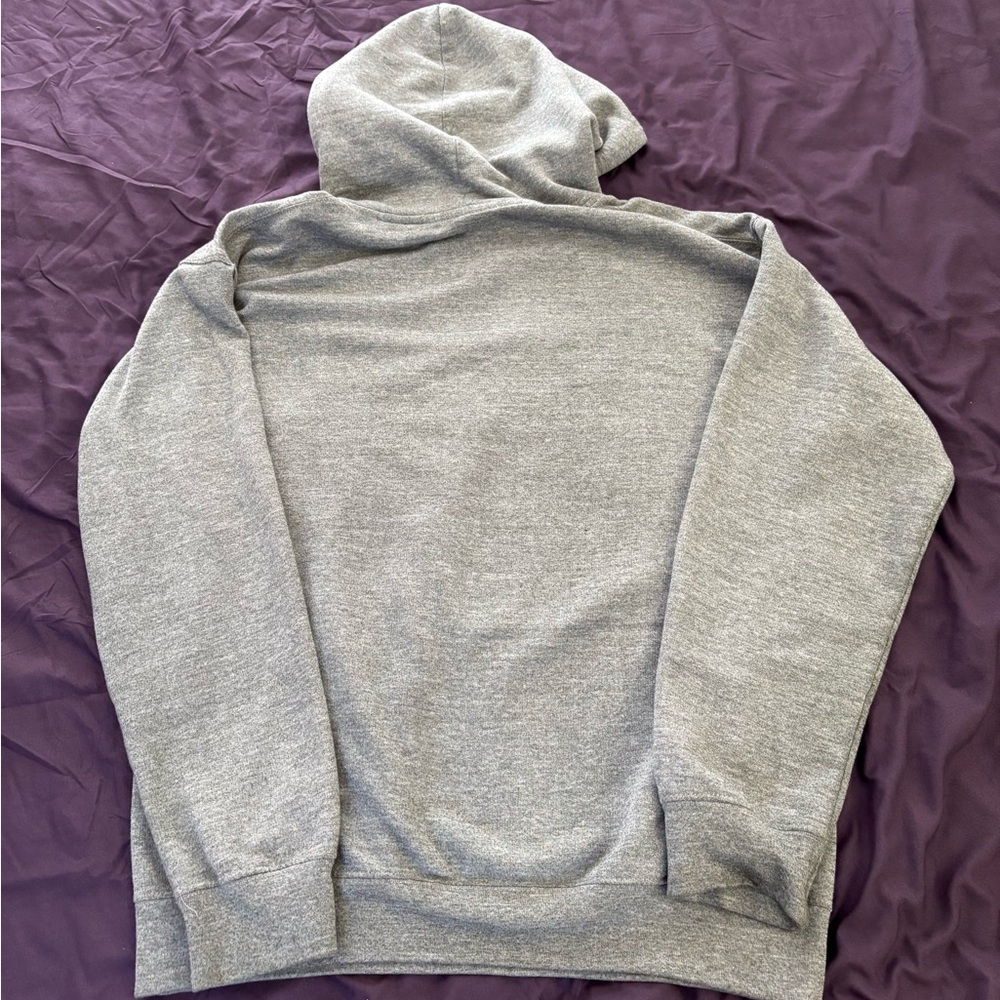 Buccees Beaver Grey Hoodie Sweatshirt Women’s Size Medium Graphic Print - Picture 10 of 10